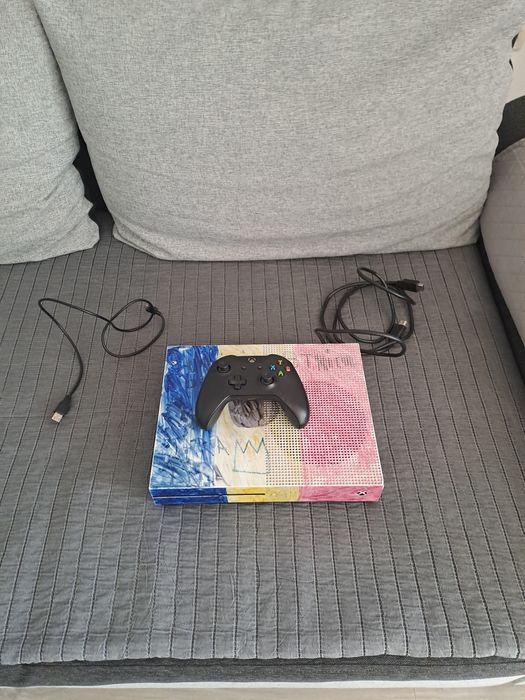 Vând xbox one s 1 Tb, super Nintendo  și  stație audio + 2 boxe  Pioneer