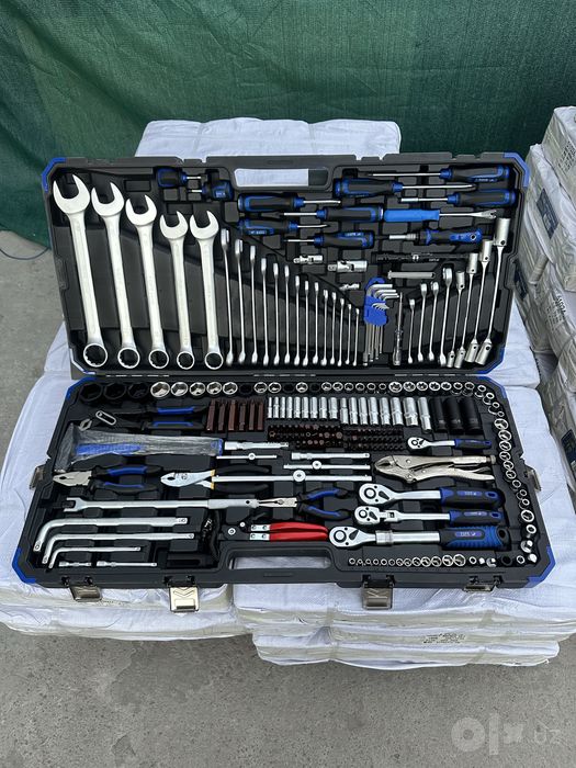 ключ набор йофе. Klyuch nabor yofe 142pcs 82pcs 252+2 nabor chemodan