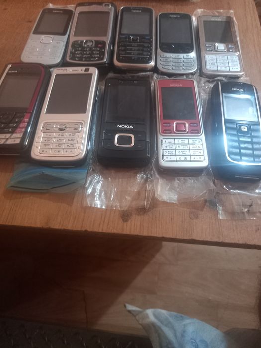 Продаю телефоны нокиа орегенал