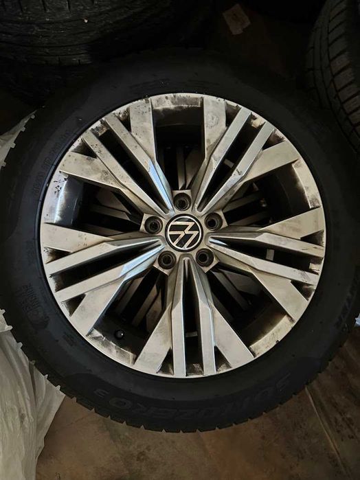 4бр. ал.джанти VW Stavanger 7Jx17 ET38 + зимни гуми Pirelli 215 55 17