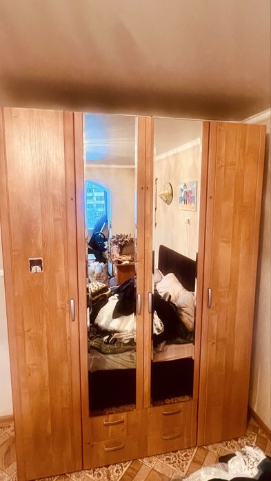 Продам шкаф гардероб