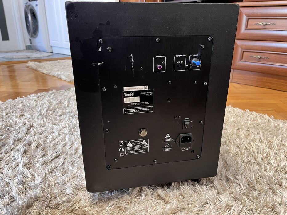 Subwoofer,Bas Activ Cu Amplificare 250 W Rms