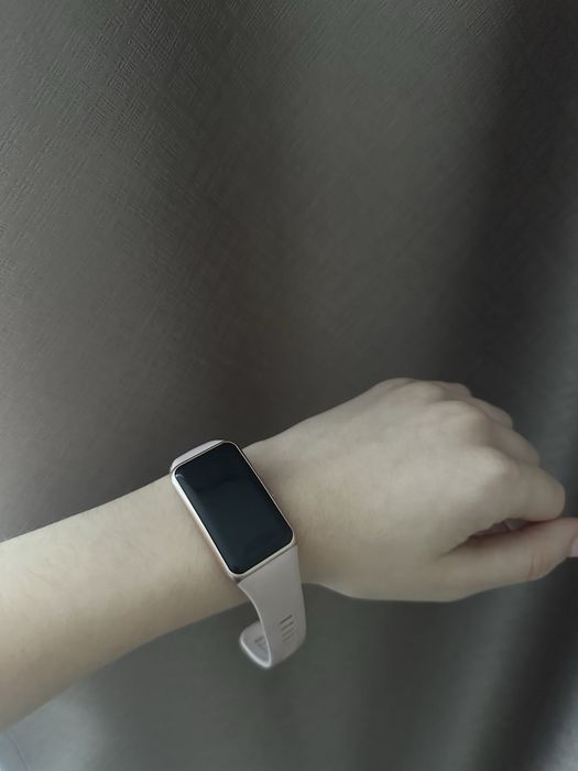 Смарт часы:HUAWEI Band 6