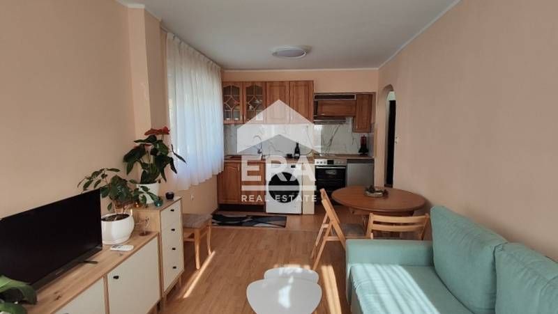 Eксклузивно! Двустаен обзаведен апартамент за продажба под ПФОЕ МОЛ, р