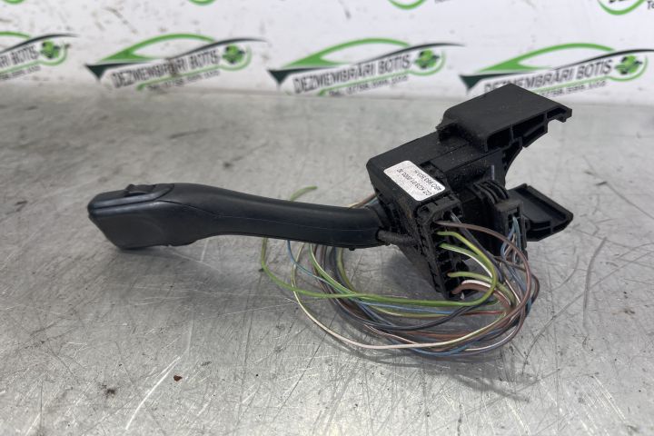 Maneta stergatoare parbriz 4B0953503H / 4B0 953 503 H Volkswagen VW P