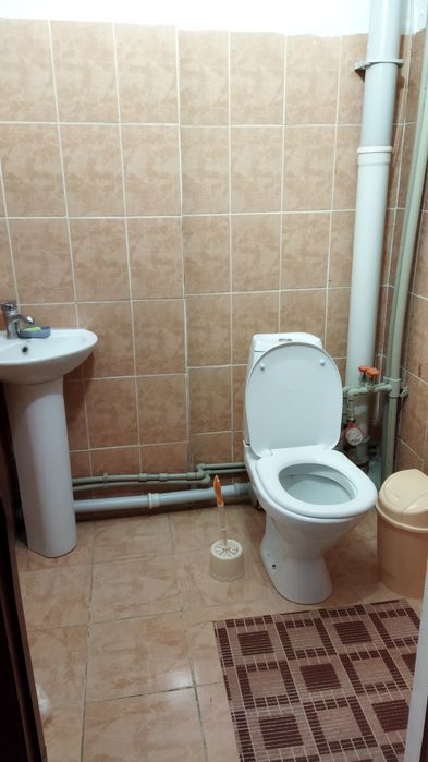 Продам 2 ком.кв.в 13 мкр.1 этаж