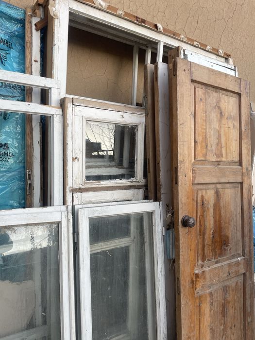 Taxtali Eshik rom bor