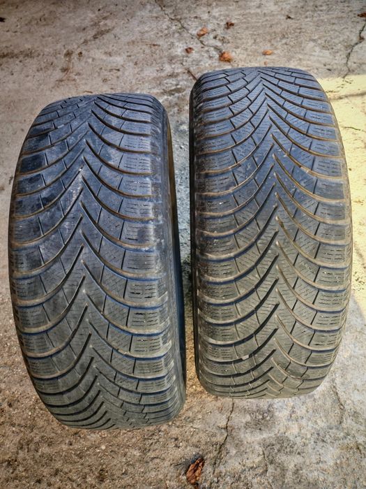 2 зимни гуми Maxxis 205 55 16
