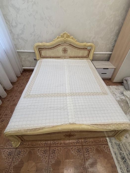 Продам кровать двух спальную