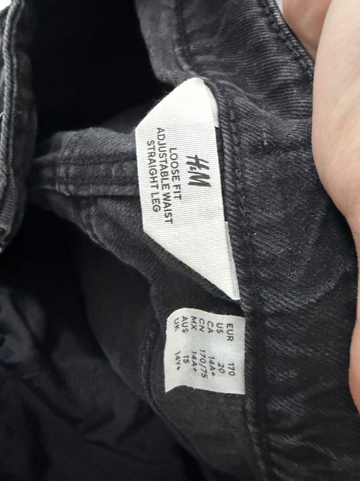 джинсы h&m черного цвета