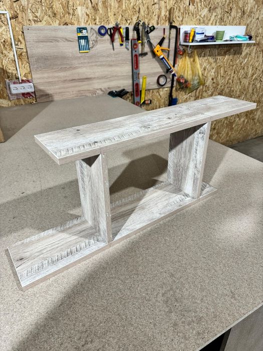 Полка настенная новая