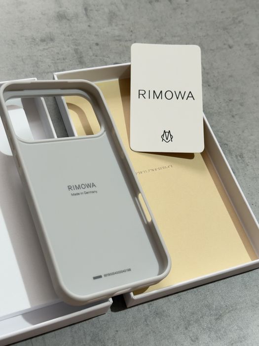 Husa Rimowa iphone 17 Pro Max