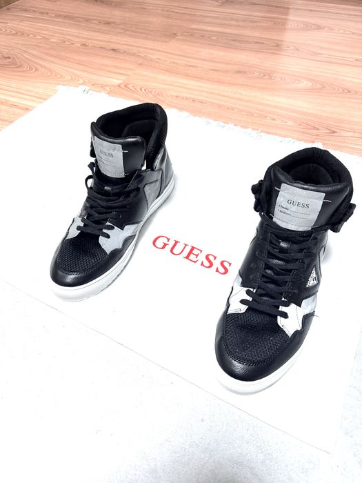 Adidasi Guess marimea 45
