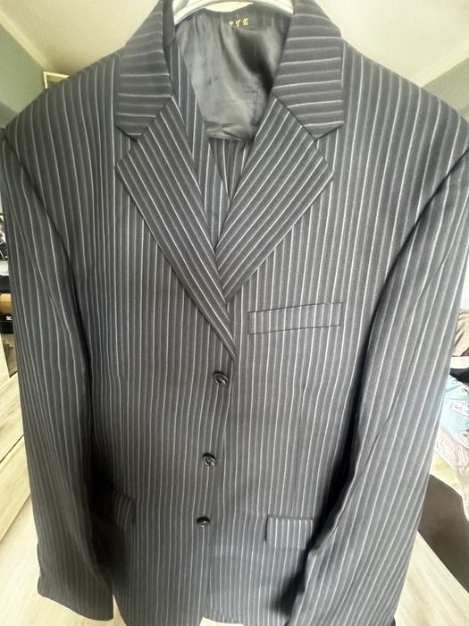 Костюмы мужские  .