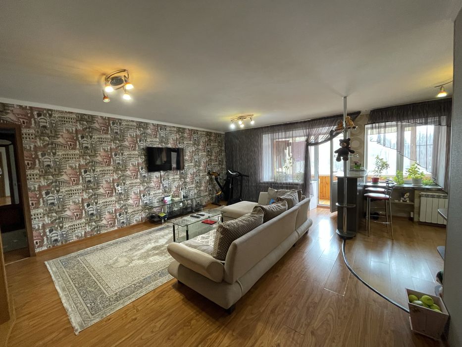 Продается 4х ком. квартира, р-н Стрелки