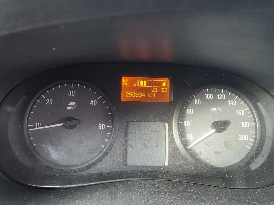 OPEL VIVARO 8+1 locuri , Automat