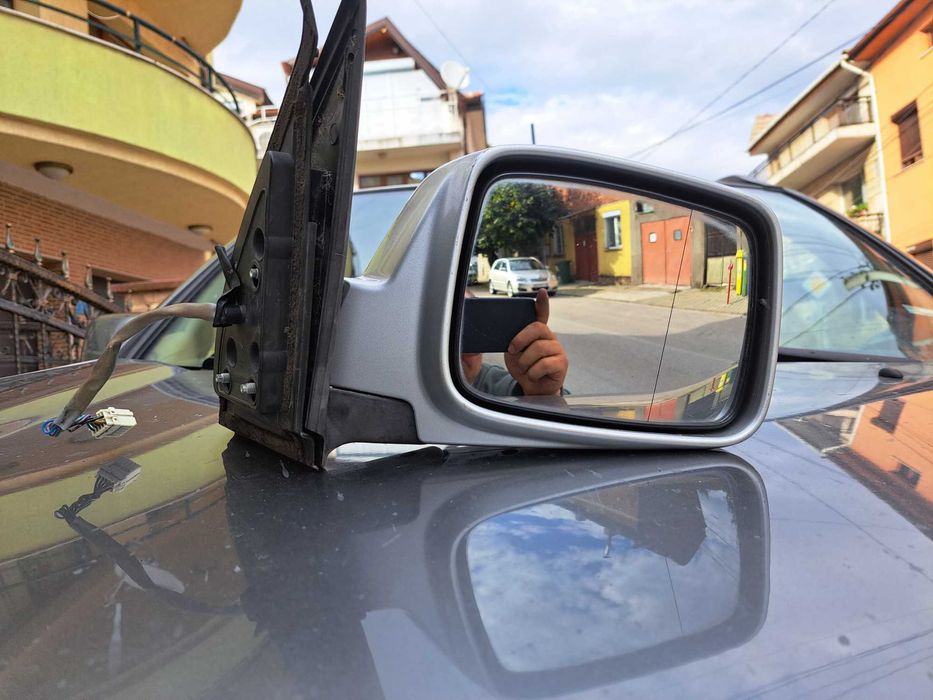 огедало за нисан х трел 2006