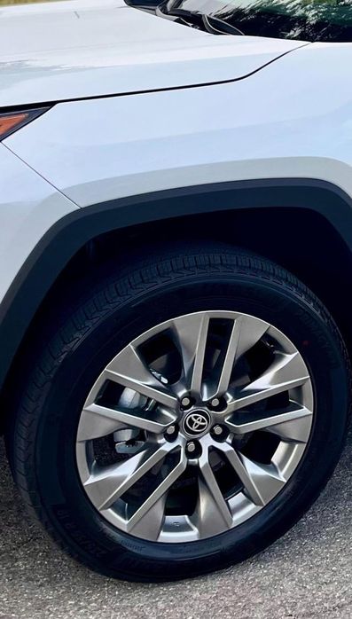 Запасное колесо Toyota RAV4