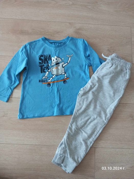 Детски комплекти   3-4г и долнички