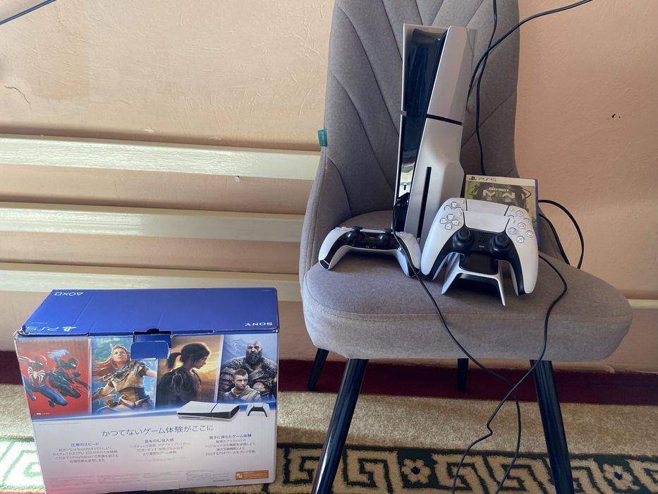 Продаю пс 5 слим