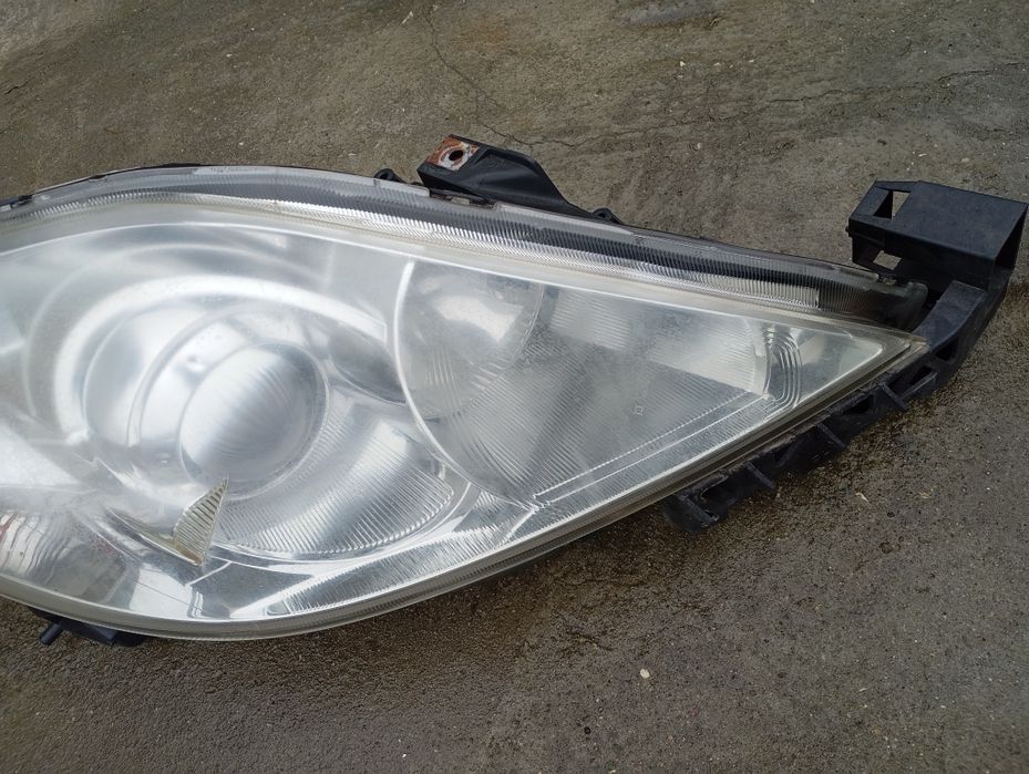 Фарове Mazda 5 2006