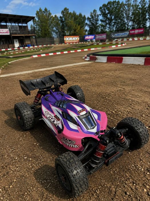 Automodel Arrma Typhon 6s