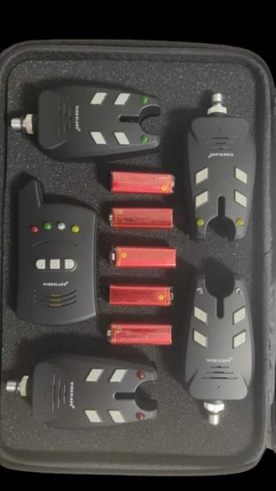 Set 4 Avertizori plus Statie WindBlade 526 cu penar