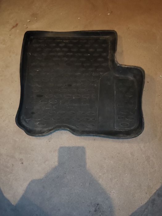 Коврики для Mitsubishi Pajero.