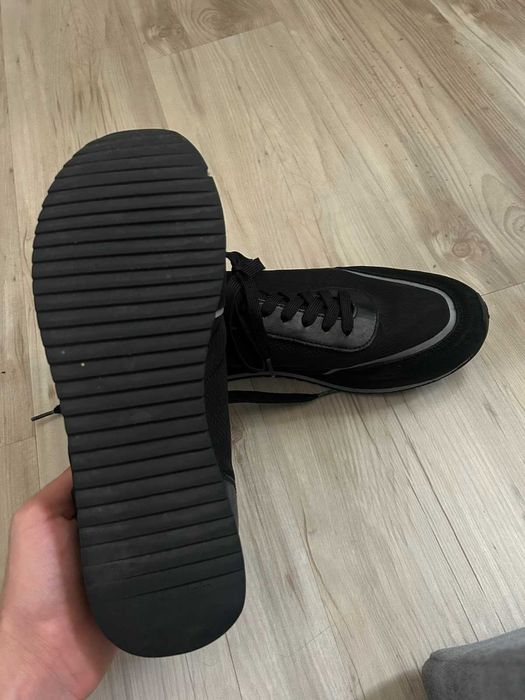 Продавам оригинални Calvin Klein обувки