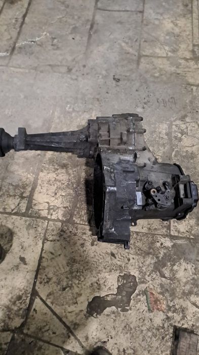 Коробка передач T4 скоростная