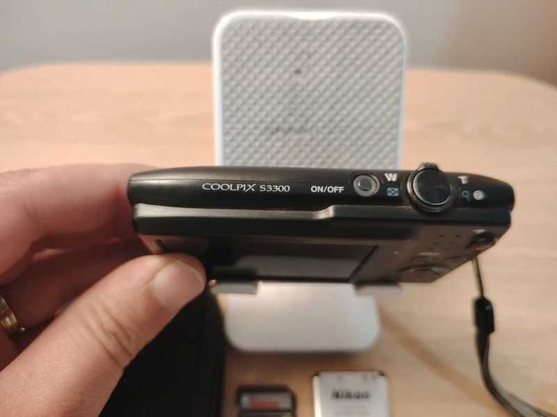 Nikon Coolpix S3300