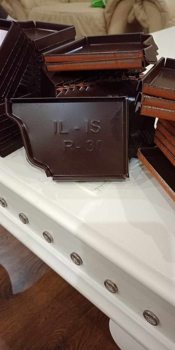 Скоби конзоли и капачки тапи  за американски  улуци