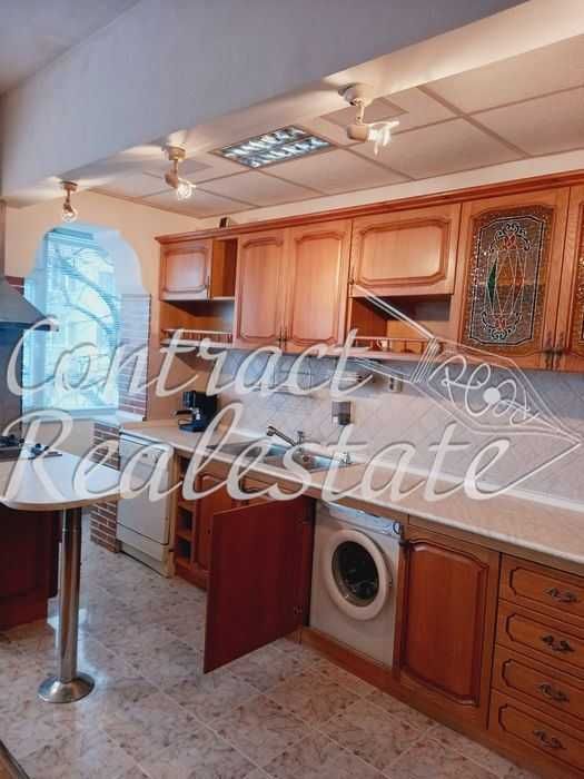 Дава се под наем Тристаен апартамент в Варна, Спортна зала - 85 кв.м за 647.7 € - Снимка #1