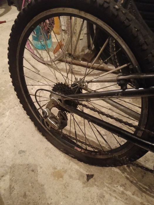 Vând bicicleta mountain bike