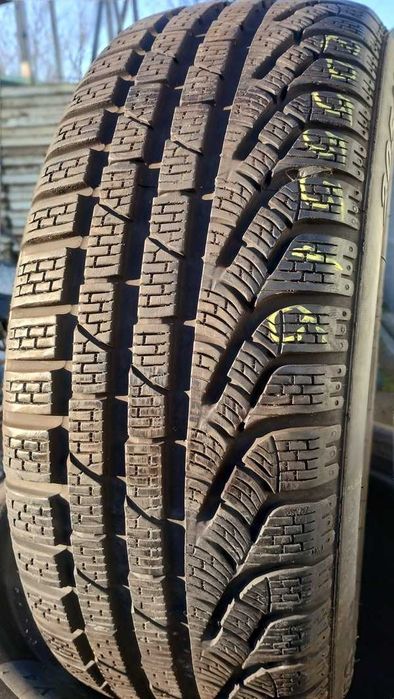 O anvelopa 205 55 16 PIRELLI Winter Sottozero serie II - ca noua