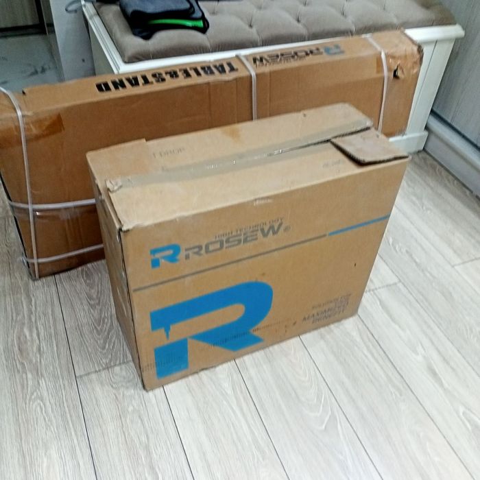 Швейная машинка  ROSEW