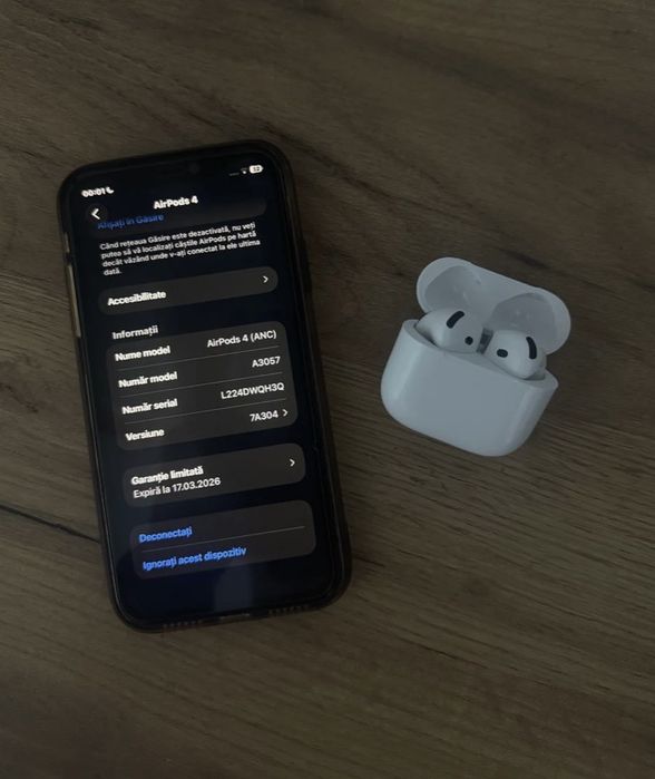 AirPods 4 ANC (active noise cancellation)