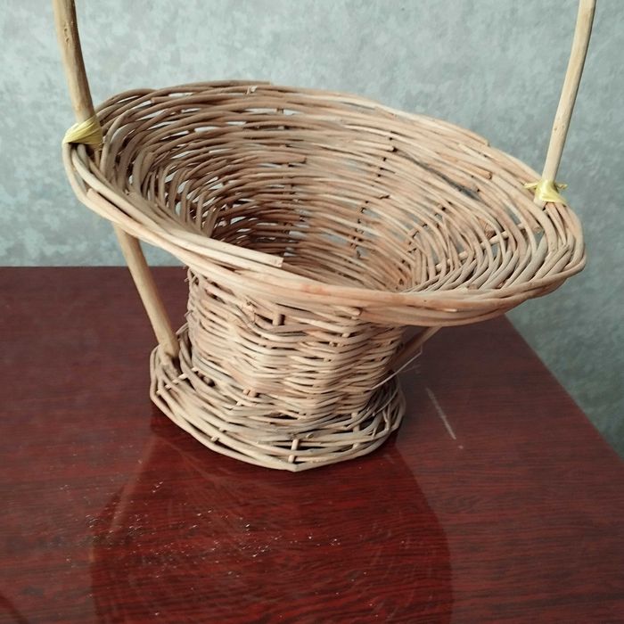 Вазы для цветов, корзинки