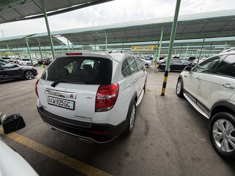 Срочно продаю Chevrolet Captiva