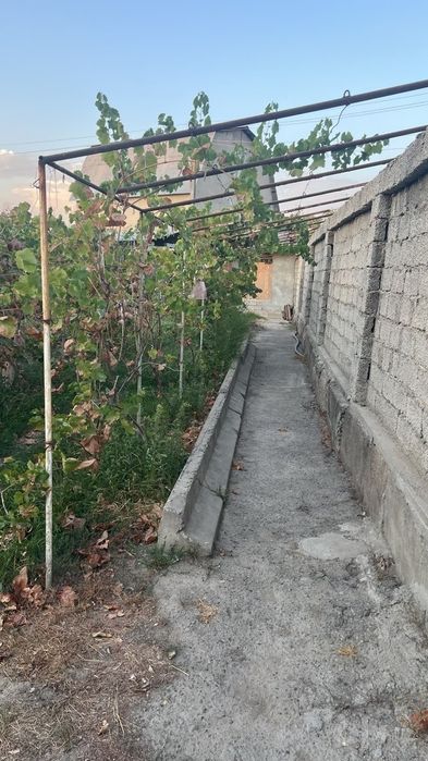 Продается участок ориентир парк Янги Узбекистан 8 соток