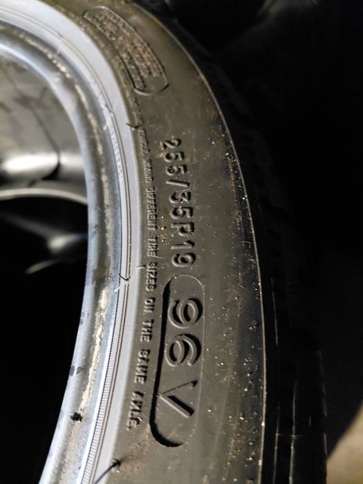 255/35/19"Michelin 2бр.гуми дот2023