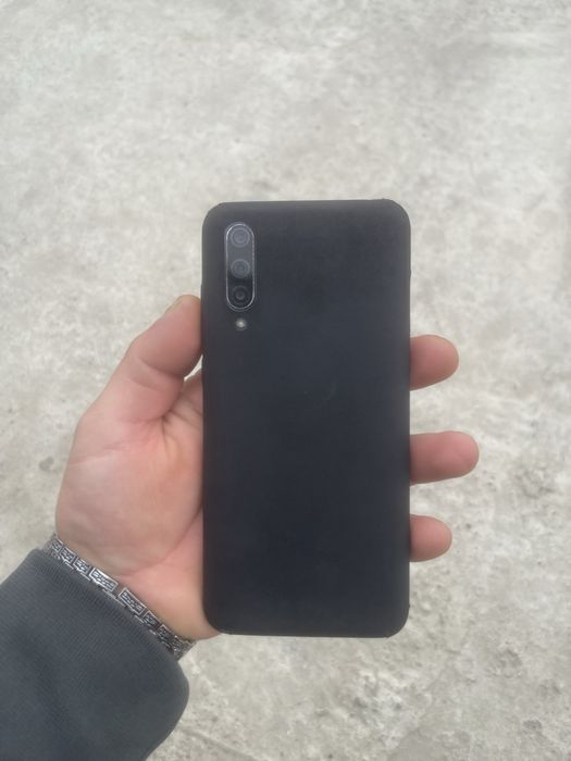 Xiaomi 9lite 600min kelishamiz
