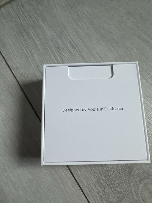Кейс от airpods 4 active noice cancellation