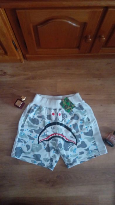 Bape space camo shark pantaloni scurt
