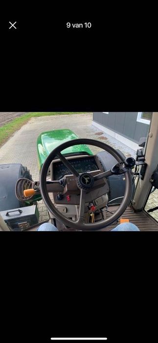 John Deere 6820