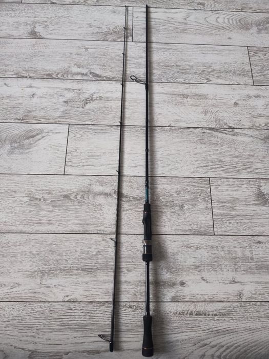 CF Versus VSR692LT