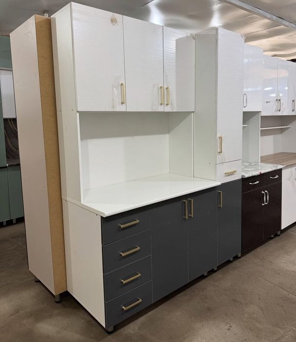 Кухонный гарнитур буфет шкаф пенал