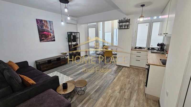 ТРИСТАЕН апартамент под наем - Гръцки квартал