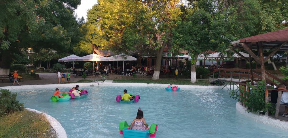 Продава се Заведение в Хасково, Младежки хълм - 500 кв.м за 760 €/кв.м - Снимка #1