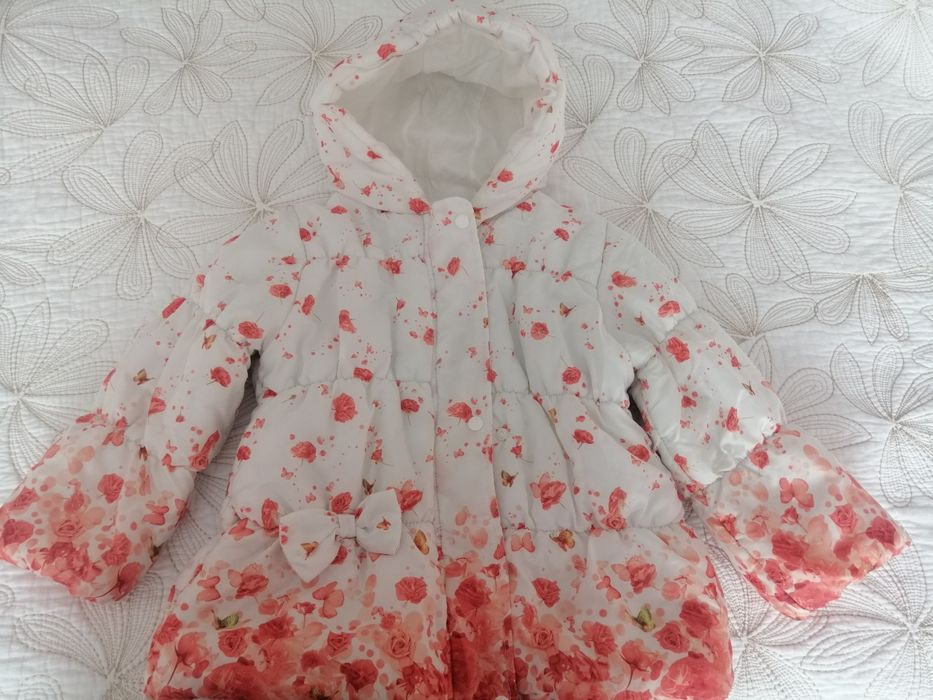 Ватирано бяло и дънково яке 2-3г.
